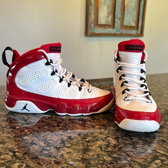 Jordan retro 9 Kids' Red and White Sneakers 5.5Y - Picture 1 of 11